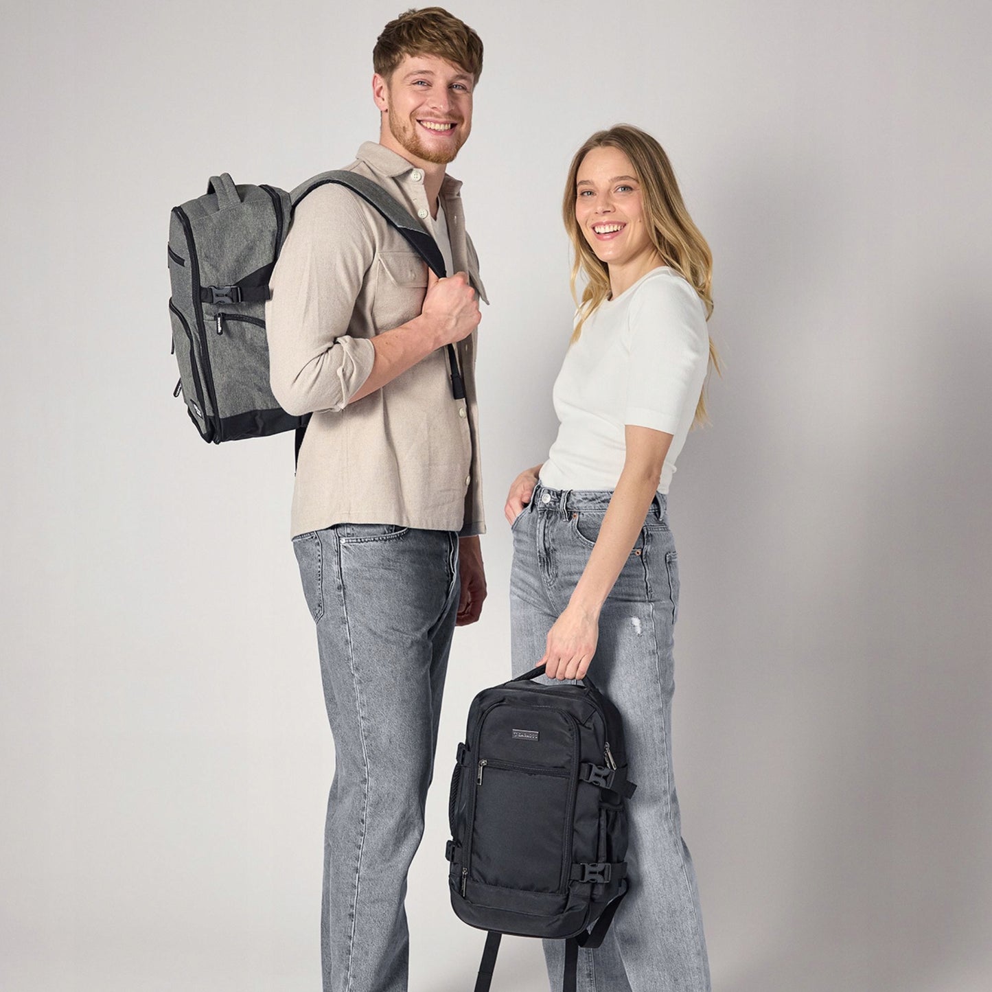 Versatile Black Airplane Backpack | Carry-On Size for Ryanair & WizzAir | ZAGATTO